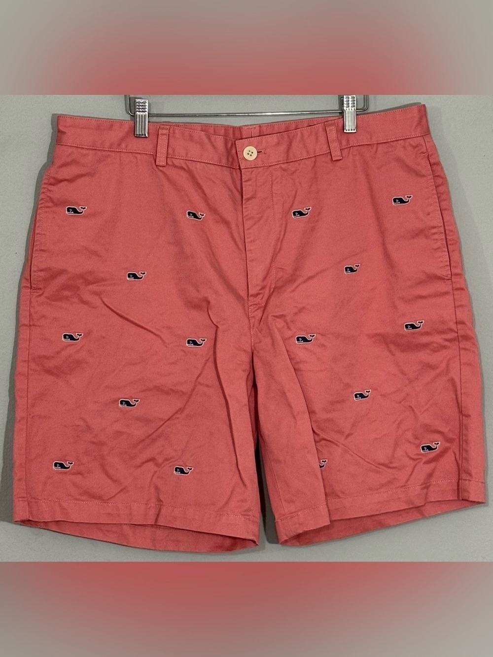 Vineyard Vines Club Shorts Coral Pink Whale Print Menās Size 38 100% Cotton